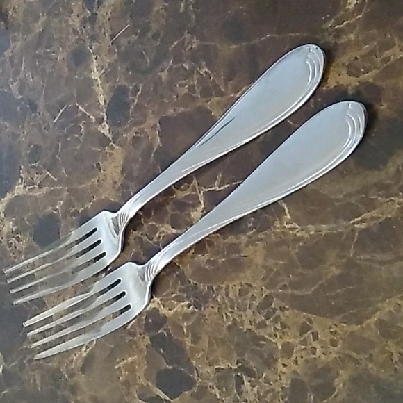 Oneida Camber 2 Dinner Forks Flatware - Picture 4 of 7